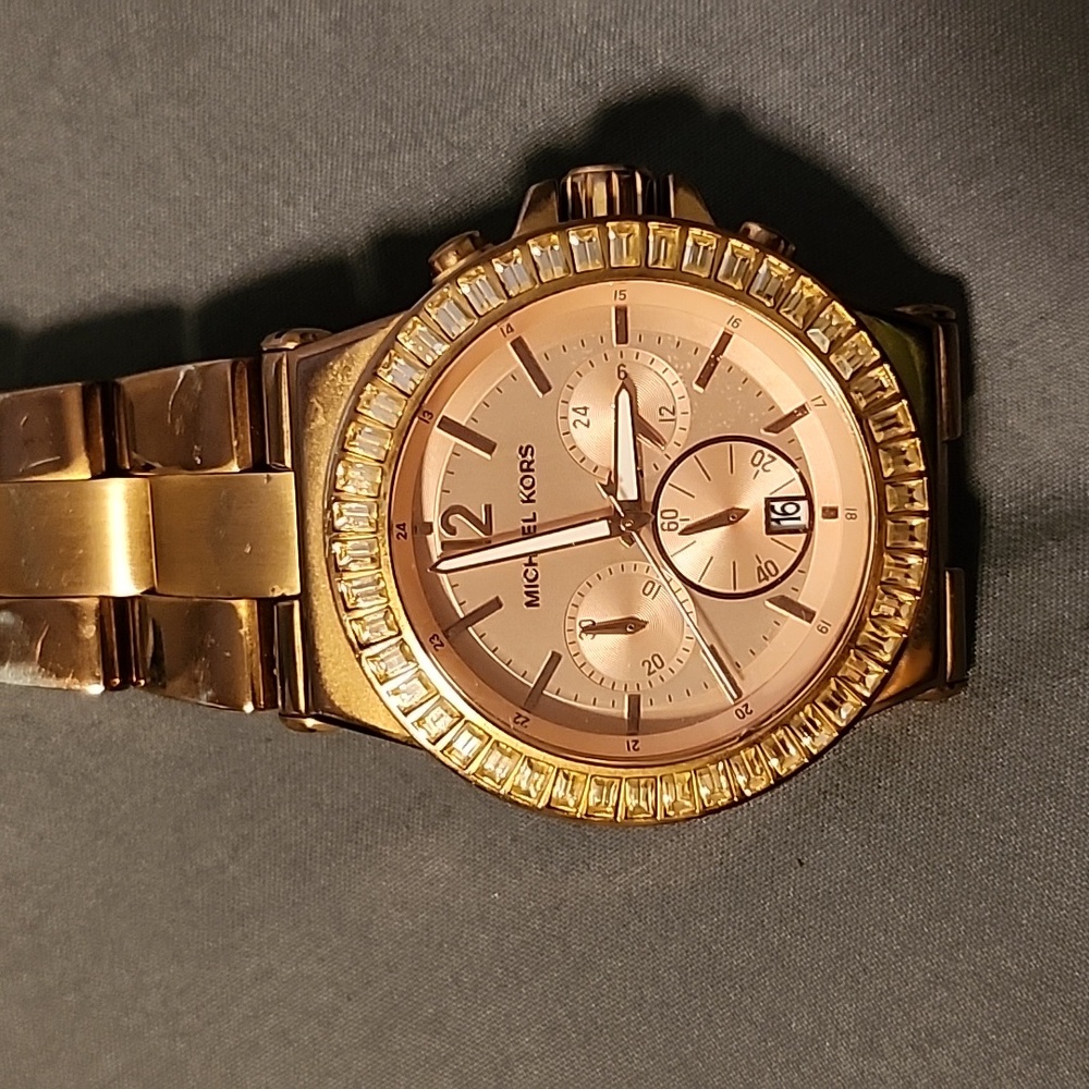 Michael Kors rose gold watch